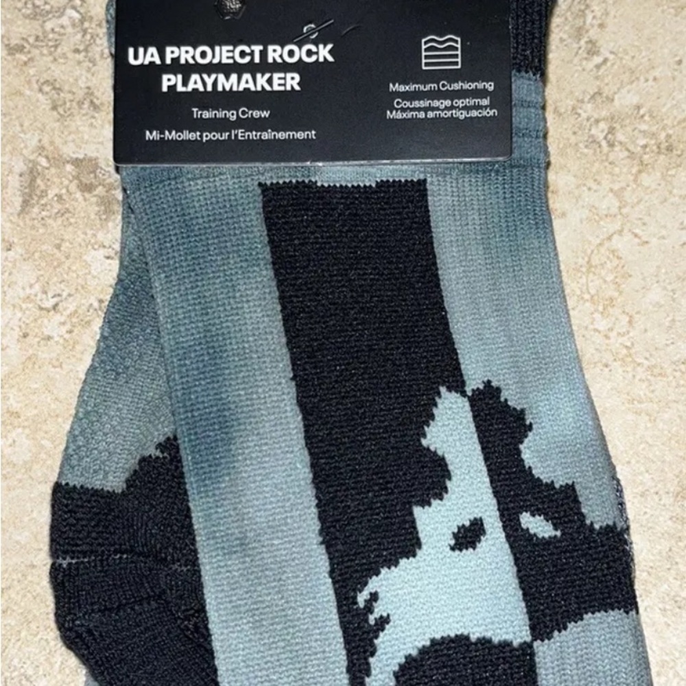 Men's Under Armour The Rock Logo 1 Pair Crew Sock Size 8 - 12  New With Tags - Picture 4 of 4